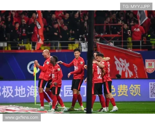 中超黑马球队近期表现稳健，竞争力持续提升