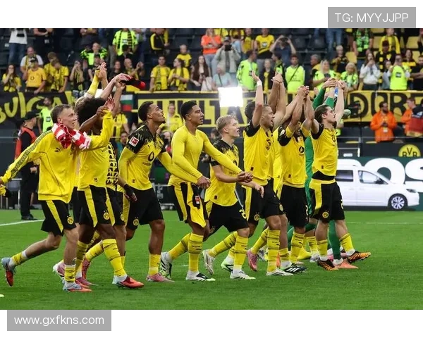 多特蒙德防线屡遭打穿,全队站位混乱成关键问题