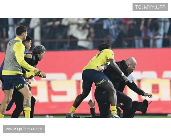 恩佐与巴尔韦德:中前场全能角色及战术价值对比分析