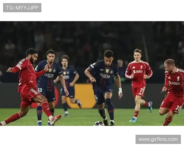 巴黎圣日耳曼中场失控频发,节奏紊乱问题加剧,控制力缺失对争冠形势产生影响 巴黎圣日耳曼中场失控频发,节奏紊乱问题加剧,控制力缺失对争冠形势产生影响